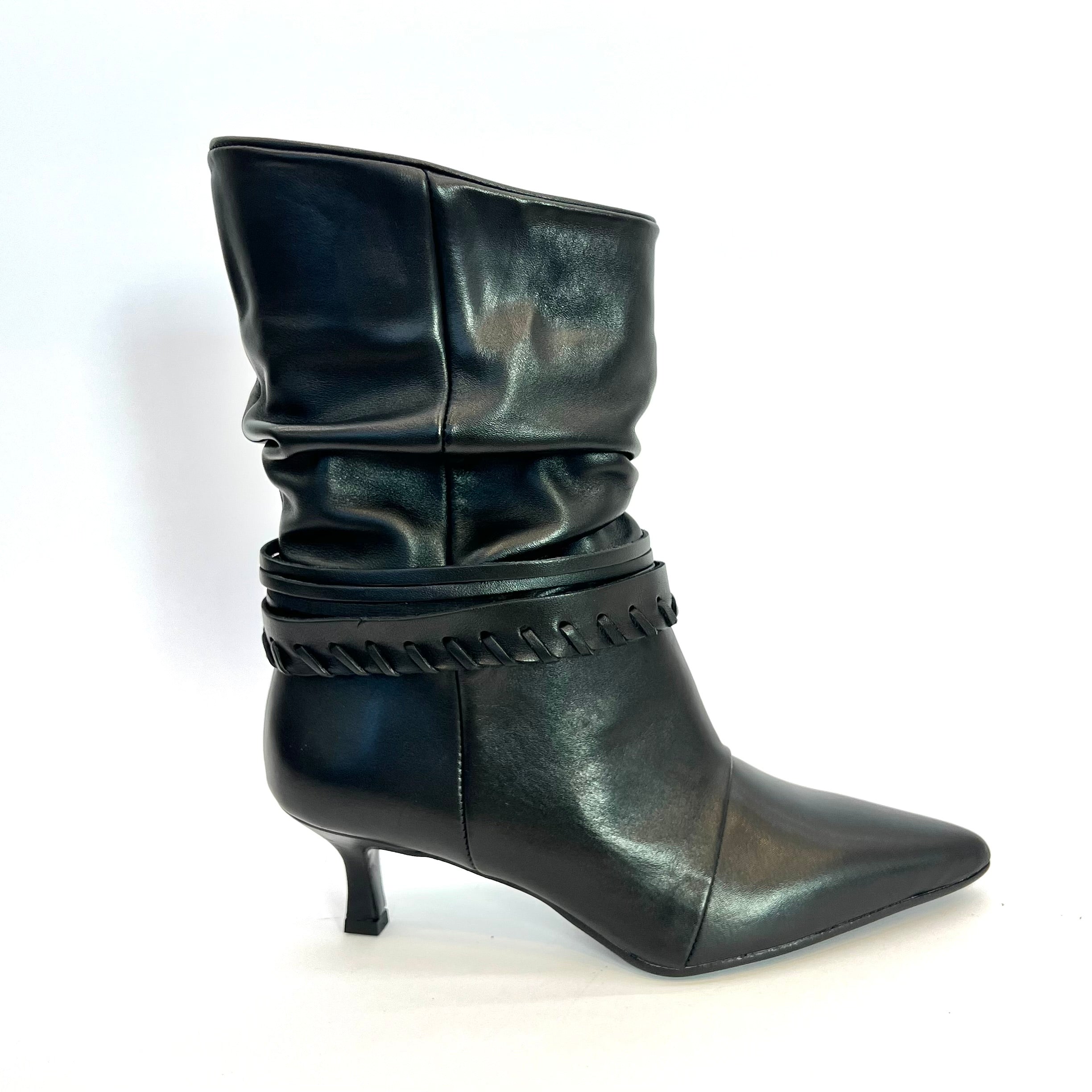 Stivaletto pelle nera cavigliera