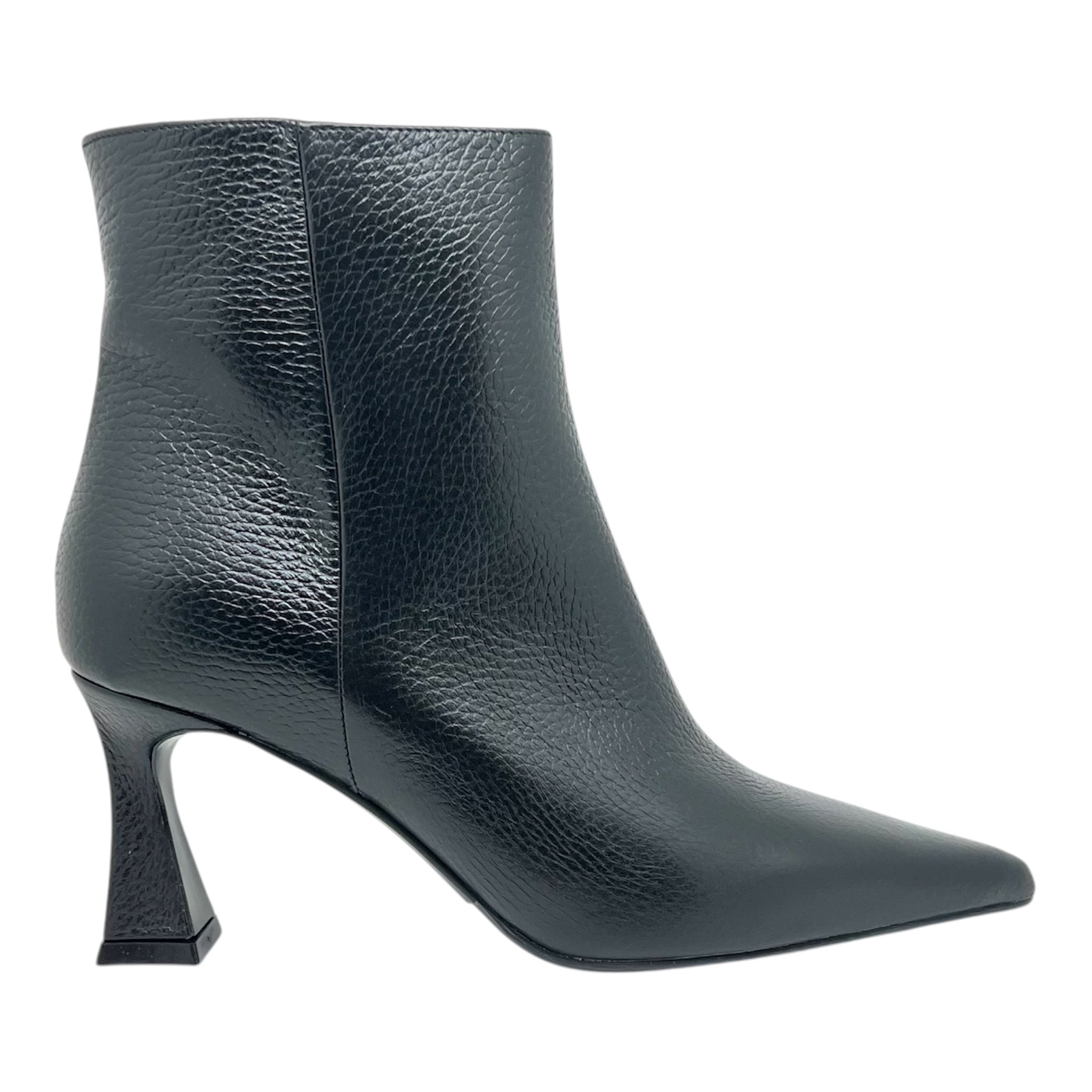 Stivaletto in pelle martellata nero Albano