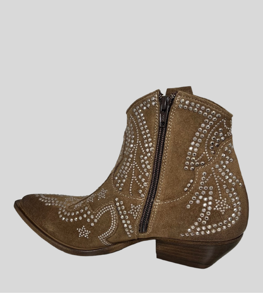 Nives ankle boot in Mimmu' suede