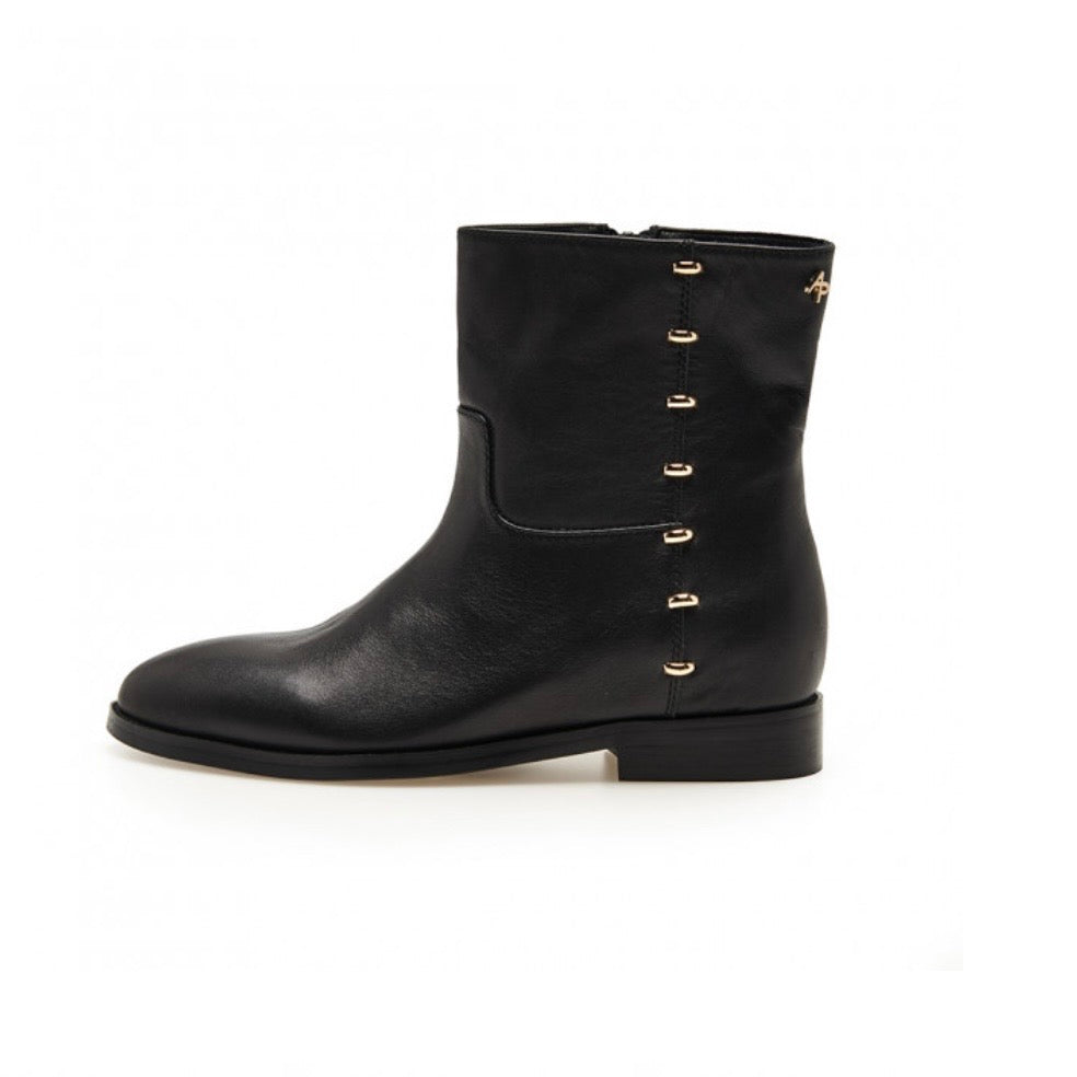 Stivaletto pelle nero Apepazza