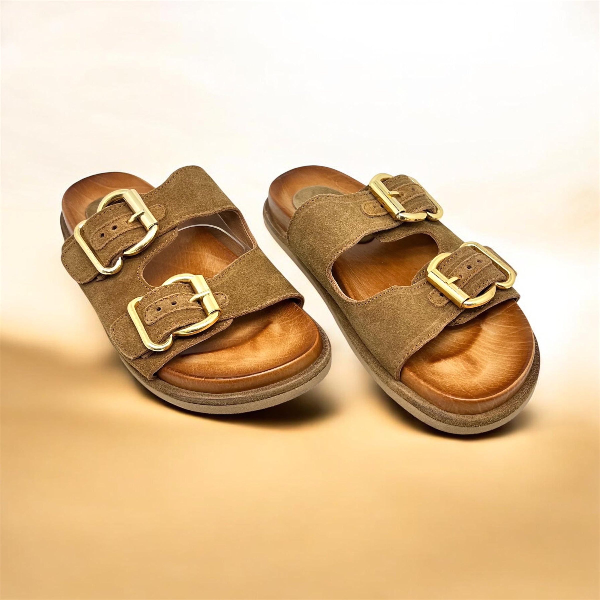 Sandalo doppia fascia camoscio cognac