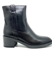 Stivaletto pelle tacco quadrato