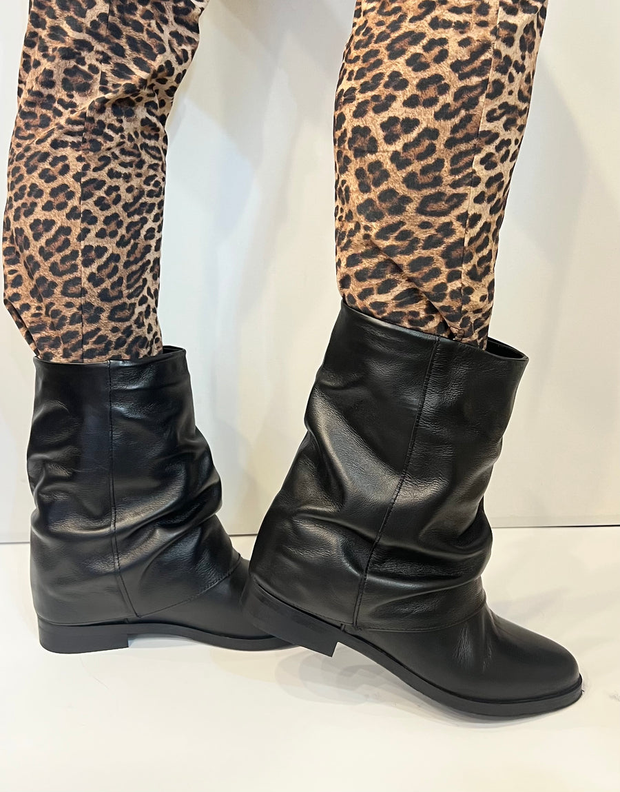 Stivaletto pelle nero zeppa