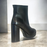 Stivaletto pelle nero con plateau
