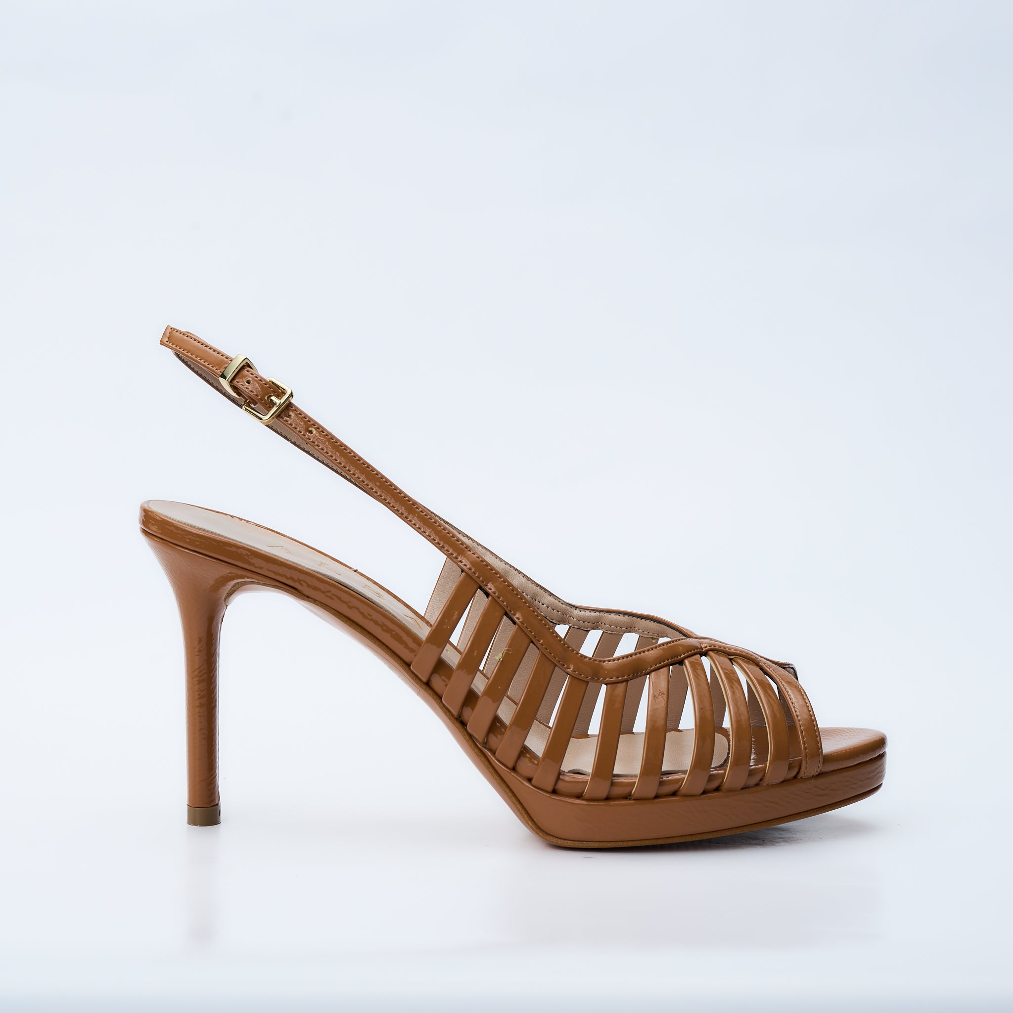 Sandalo vernice cuoio Albano