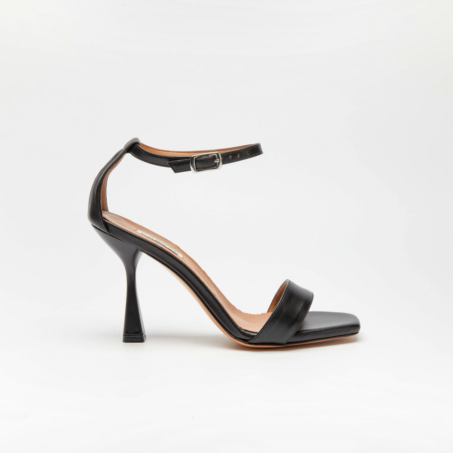 L'amour particular heel band sandal