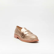 Mocassin en cuir lamé rose poudré