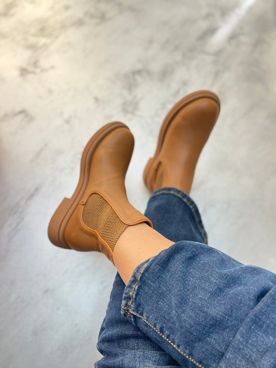 Stivaletto camel in pelle