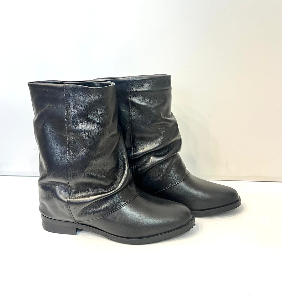 Stivaletto pelle nero zeppa