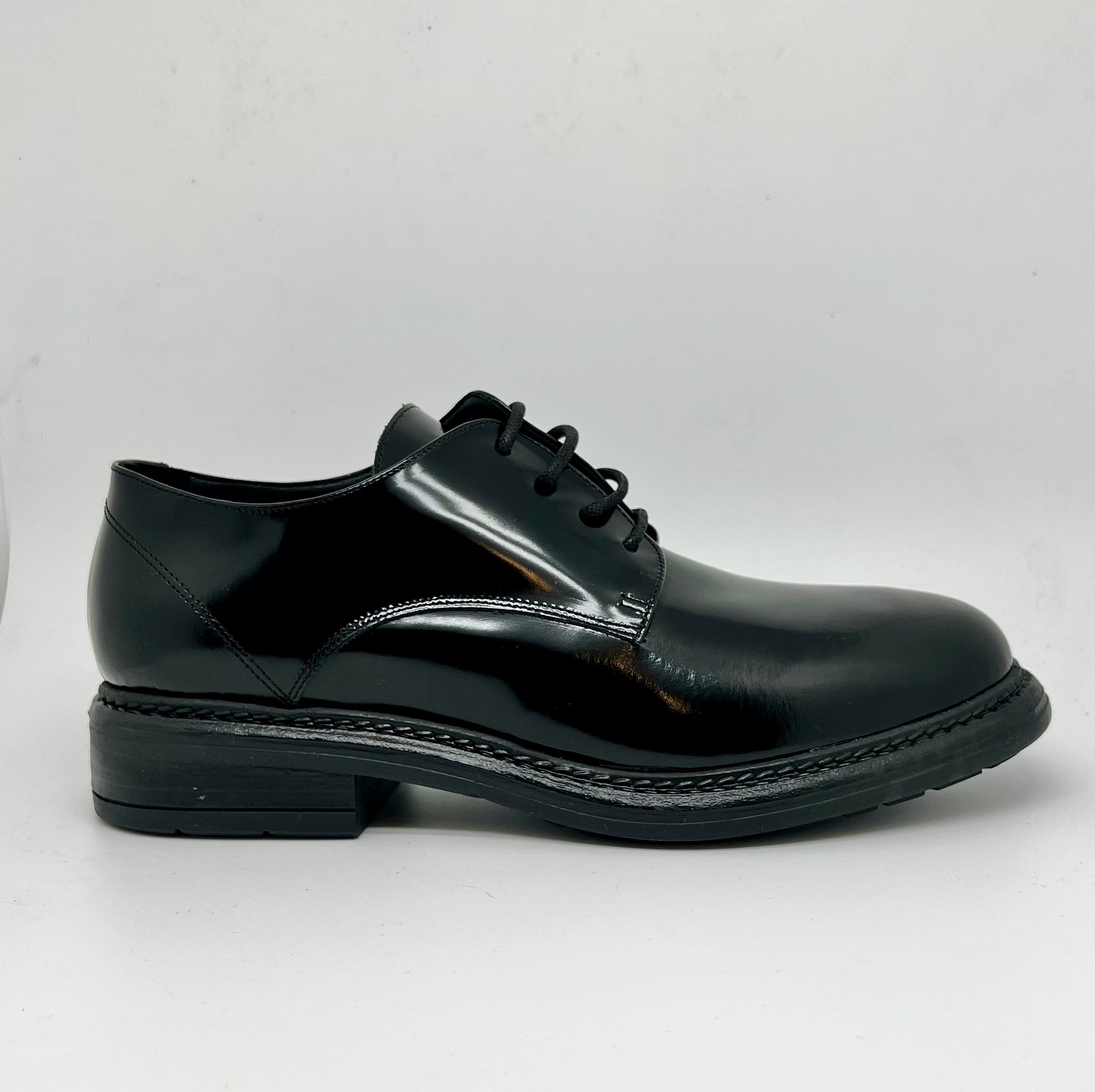 Mocassino Elly nero lacci