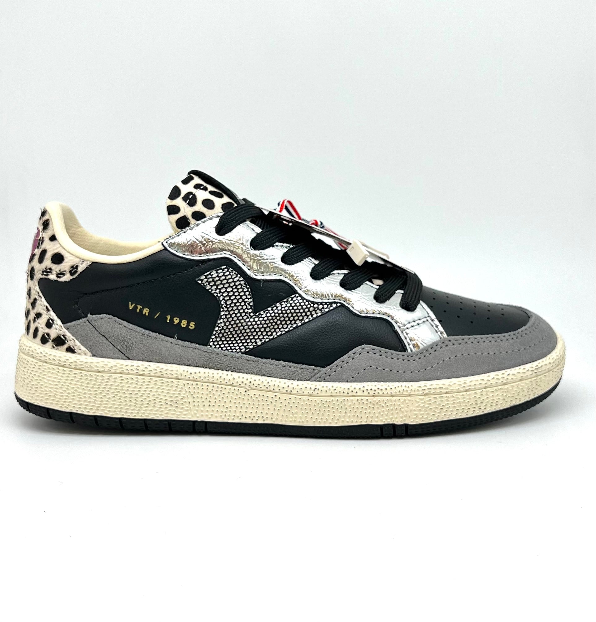 Sneaker Victoria pelle nera