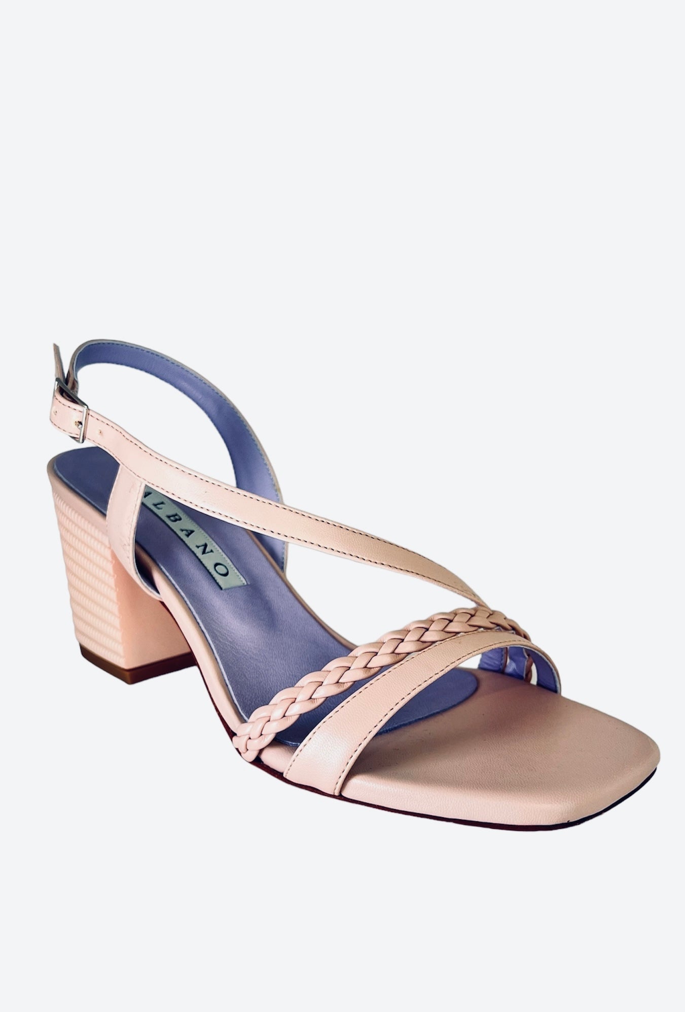 Powder sandal with comfortable heel