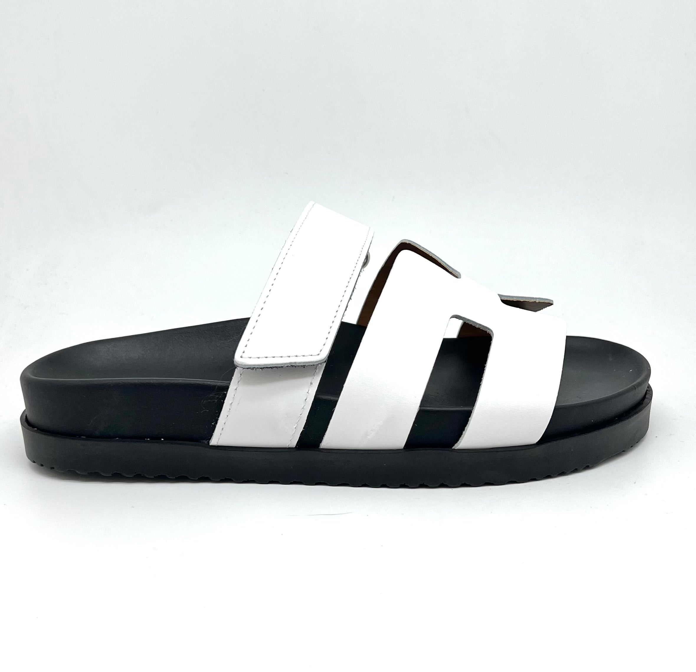 Sandalo in pelle modello Hermy