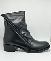 Stivaletto in pelle nero con cerniere lampo made in Italy