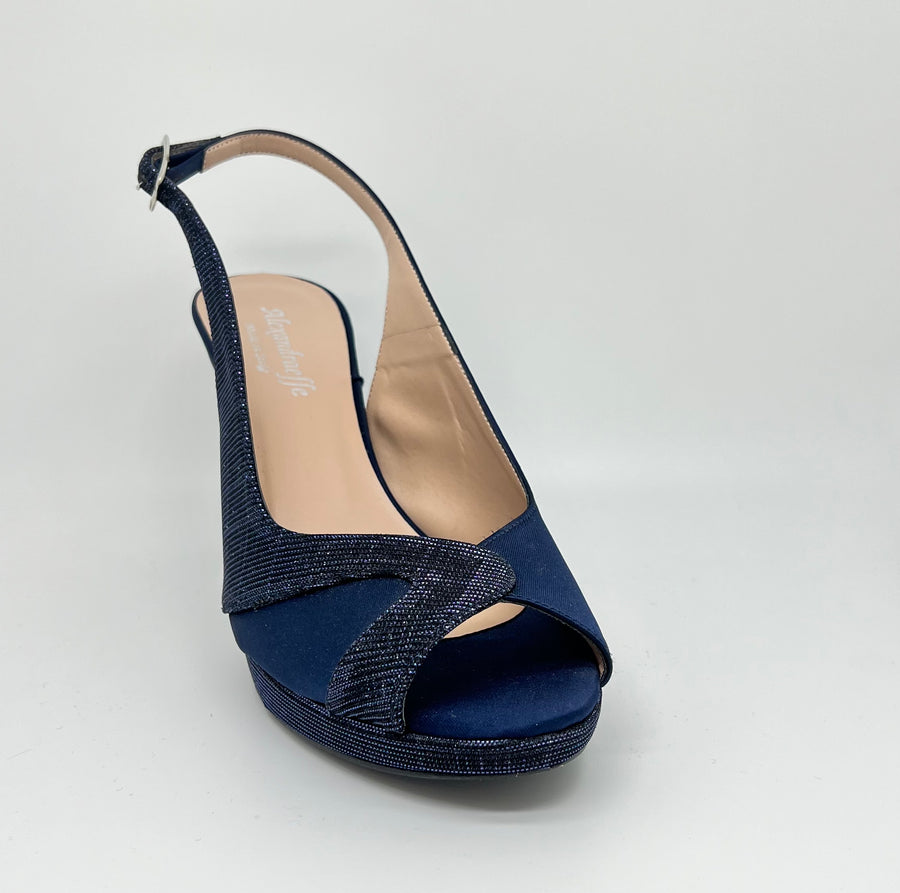 Debora sandal in blue satin