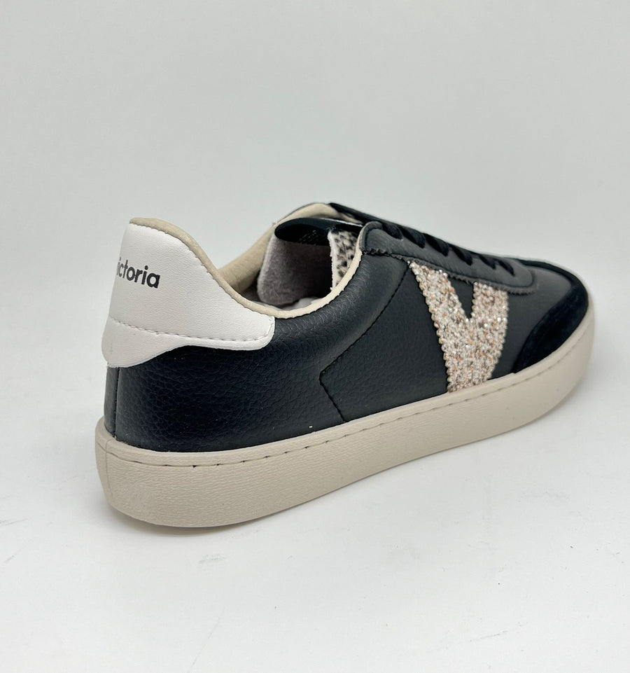 Sneaker Victoria pelle nera